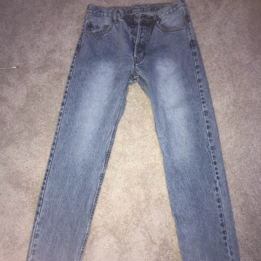 BRANDY MELVILLE JEANS SIZE MEDIUM